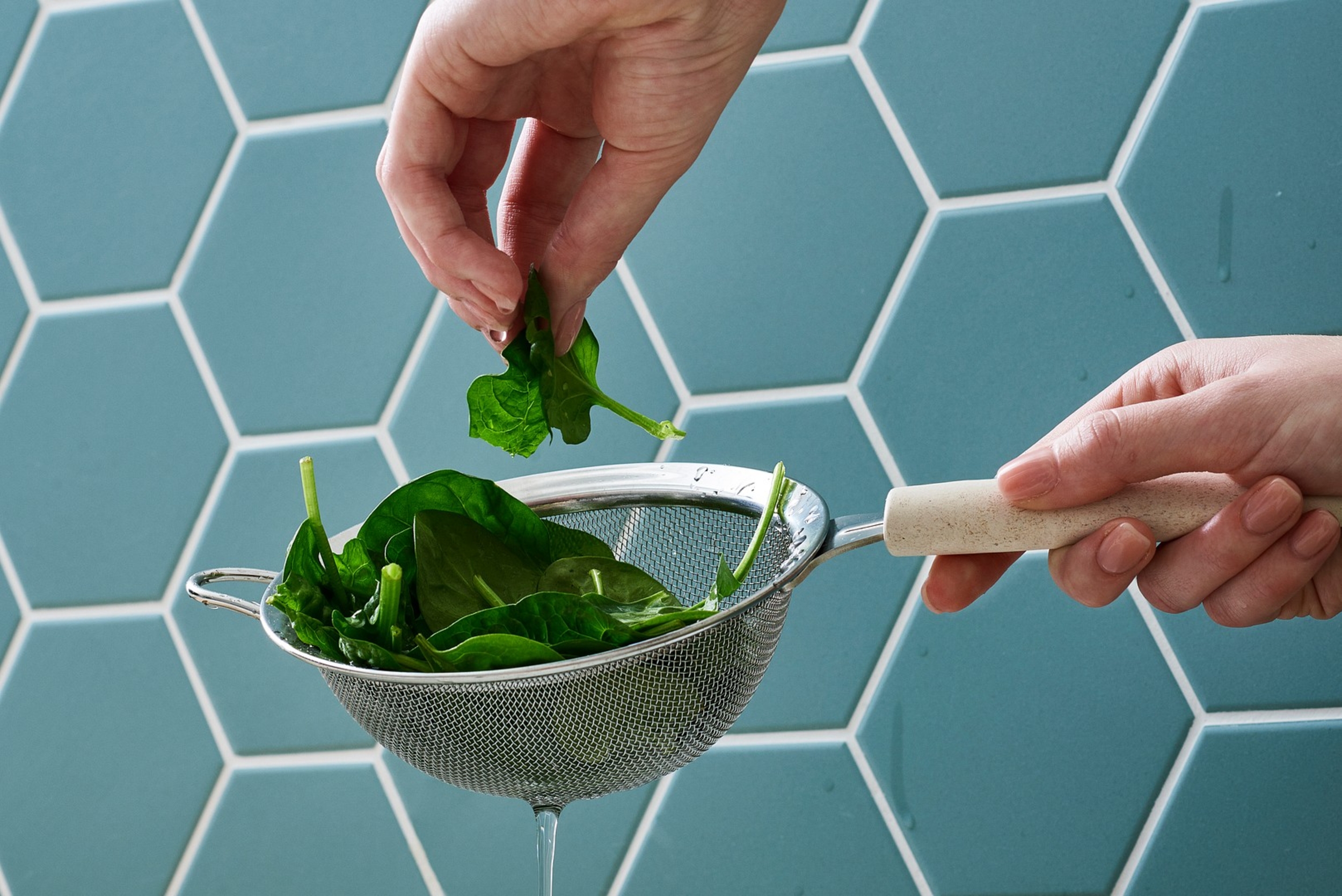 Schneebesen & Küchensiebe-/seiher